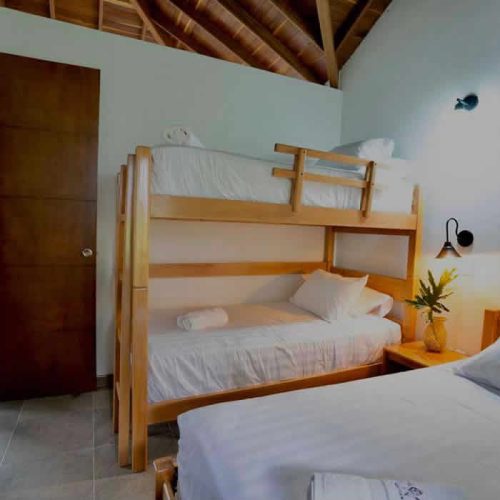 Habitación Familiar con Sala