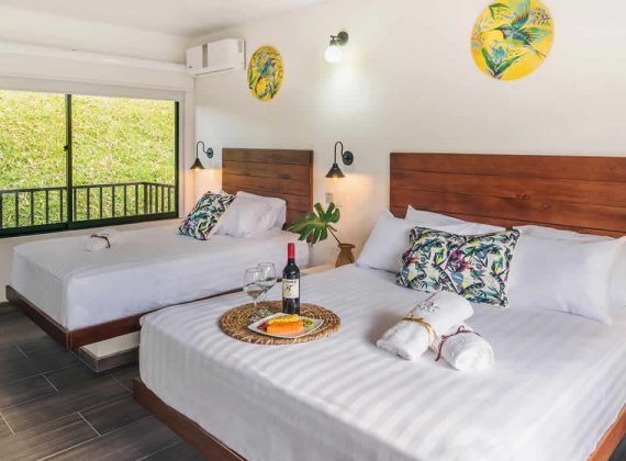 Habitación Triple con balcón