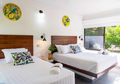 Habitación Triple con balcón