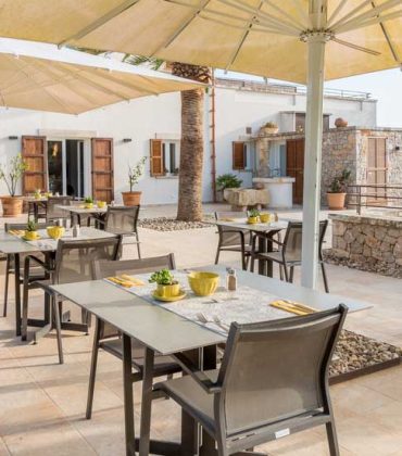 Terrace Bar