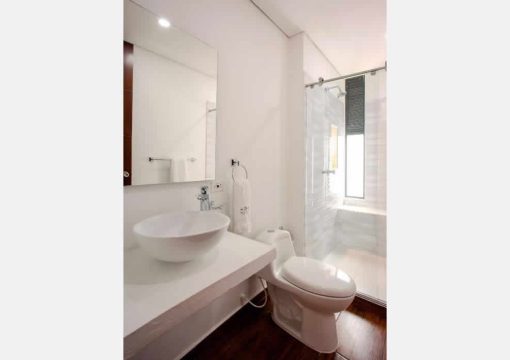 Habitación cuádruple con balcón